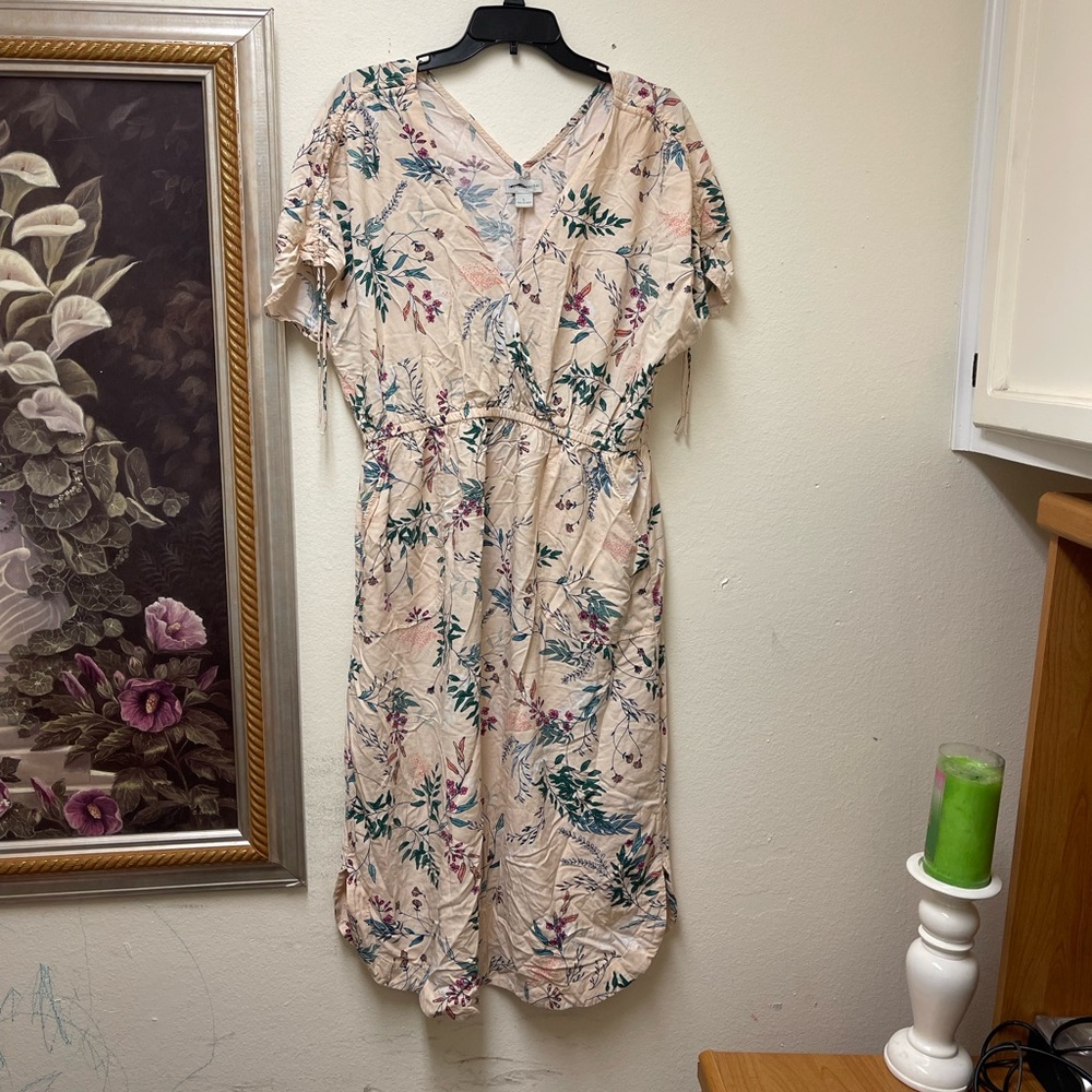 Payton and Parker women gown. Size large